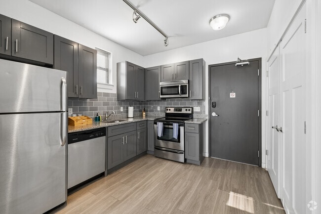 B2 2 habitaciones, 2 baños - 900 pies cuadrados - Cocina - Midtown Place