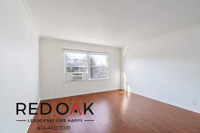 Photo - ~$300 OFF Each Month~ Sun-Drenched Two Bed... Unidad 4