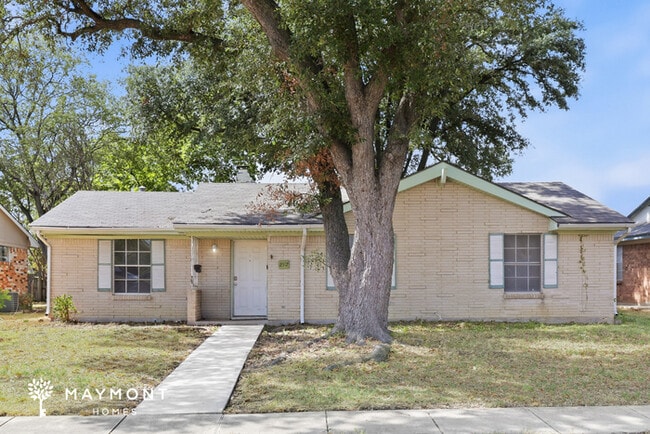 Building Photo - Single-Story Mesquite Home with Fenced Backyard