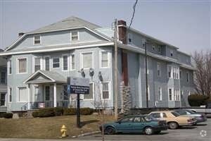 Photo - 1056 Genesee St W