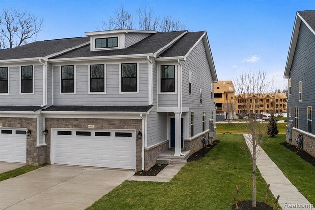 Photo - 10633 Barrett