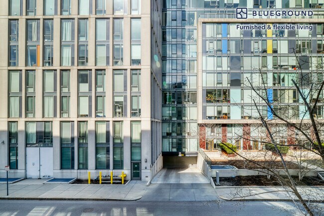 5 Glassworks Ave Unit SI FL1-ID863
