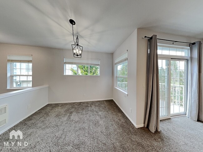 Photo - 1855 Trossachs Blvd SE