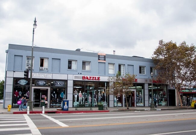 2626-2634 N Broadway