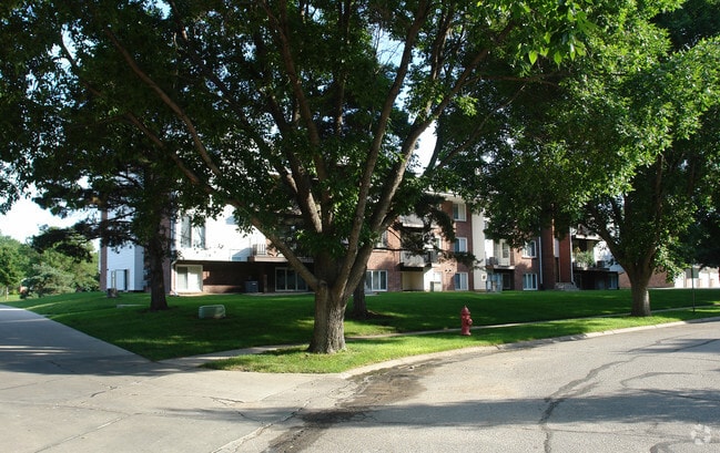 56th Street Lofts & Apartments