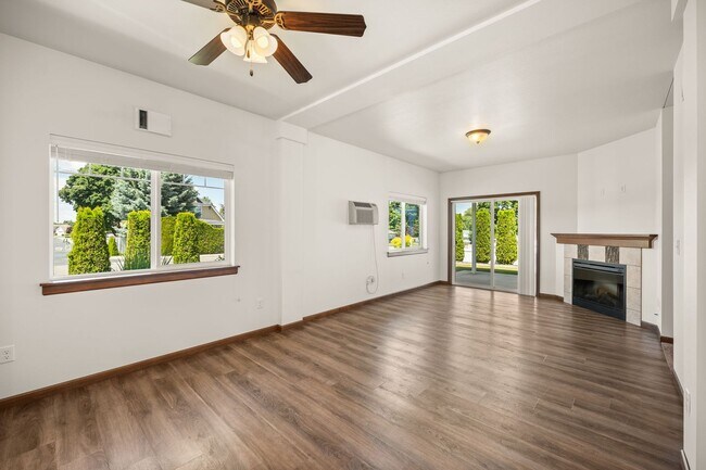 Photo - Spacious Valley Duplex Available Now!