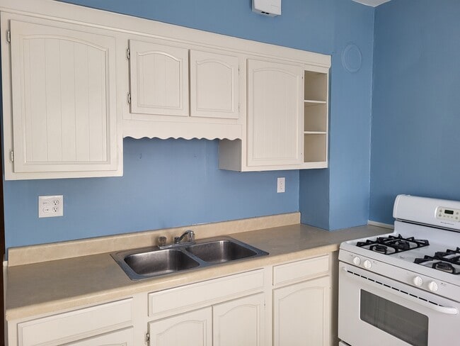 Photo - 1624 Lakewood Ave Unit 1