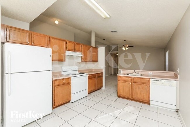 Photo - 7594 Groveoak Dr