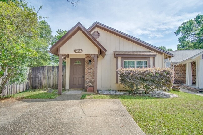 3BR/2BA Home in North Pensacola Near UWF &... - 3BR/2BA Home in North Pensacola Near UWF &...