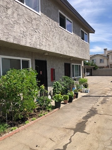 Building Photo - 504 N Chandler Ave Rental