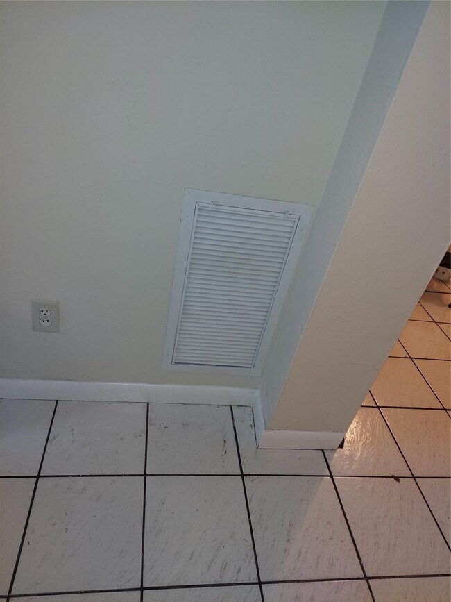 Photo - 3021 SW 1st Terrace Unit West