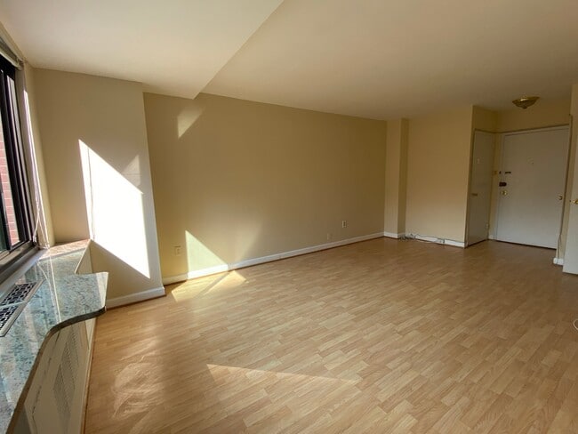 Photo - 1021 Arlington Blvd Unit 715