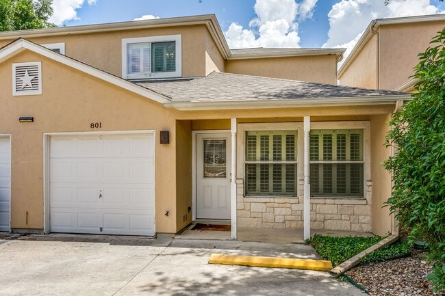 Photo - 2-BEDROOM, 2.5-BATHROOM DUPLEX/CONDOMINIUM IN TERRELL HEIGHTS