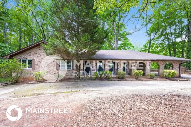 Building Photo - 2855 Hickory Cir