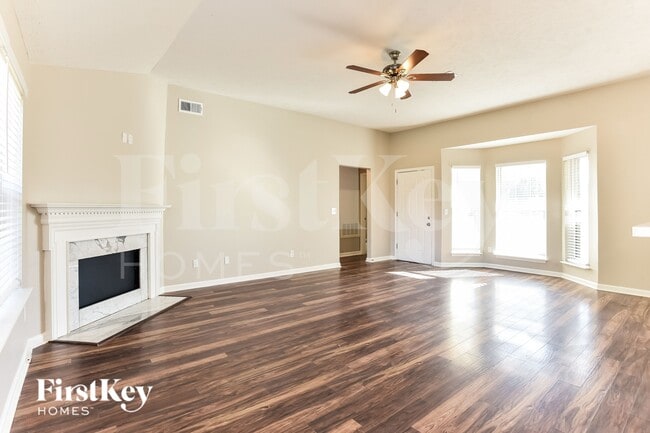 Photo - 892 Lavergne Ln