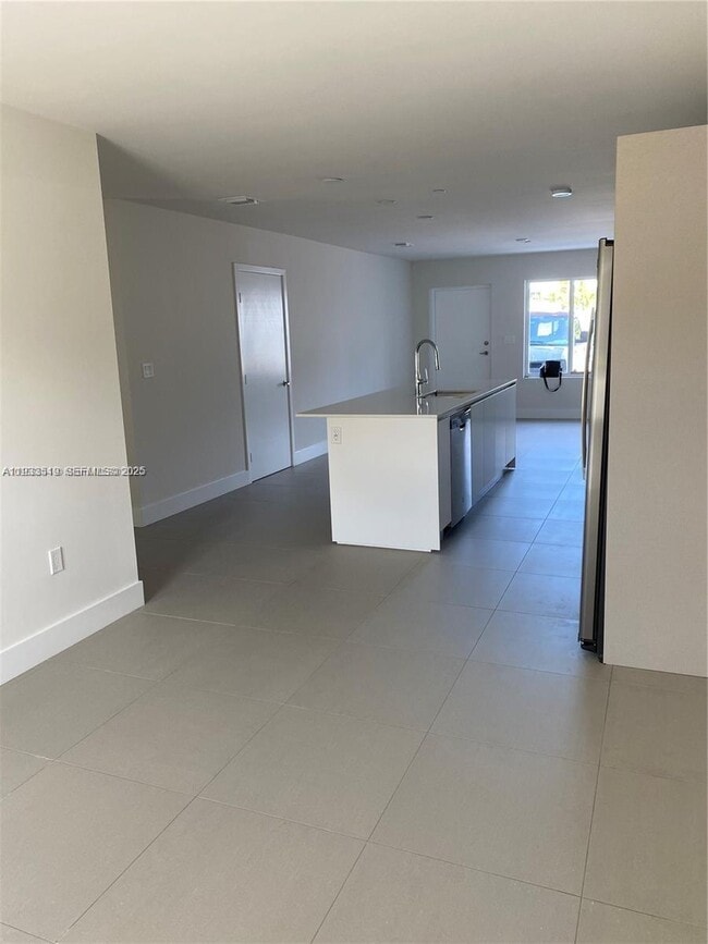 Photo - 2535 NE 193rd St Unit 3108