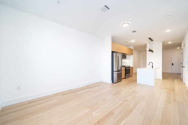 649 38th St Unidad 211
