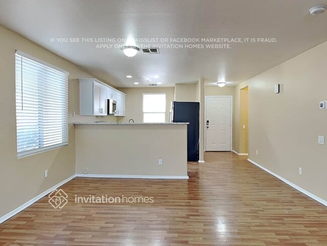 Photo - 1868 W Renaissance Ave