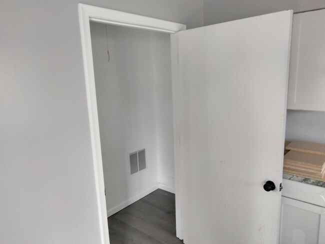 Photo - 920 Countryside Ln Unit 7