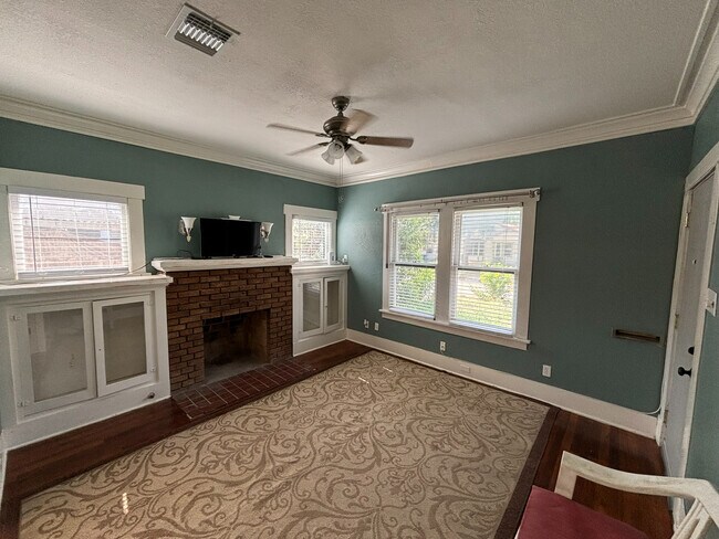 Photo - Room in House on Avant Ave