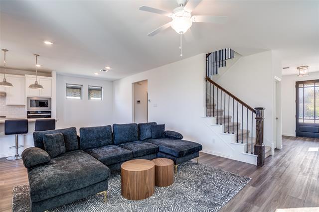 Photo - 1438 Martingale Ln