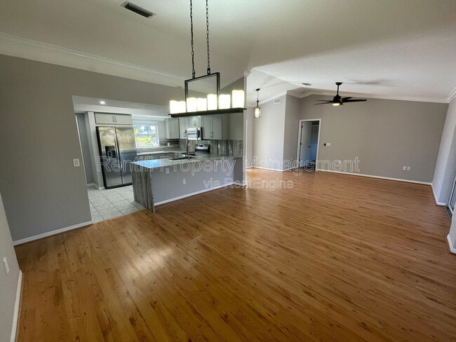 Photo - 25486 Avillas Ct