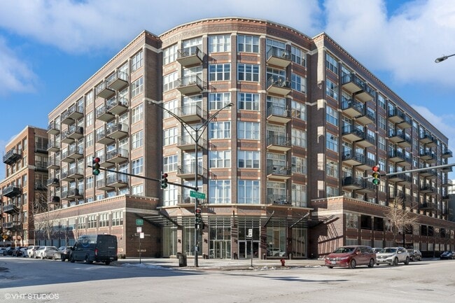 Photo - 1000 W Adams St Condo Unit 723