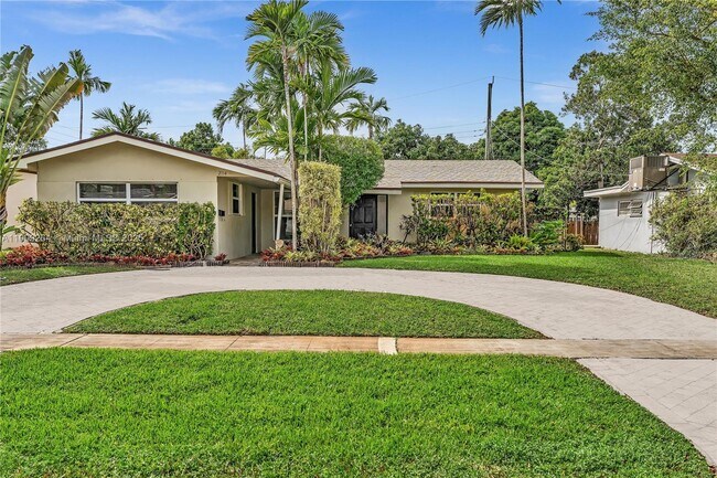 Photo - 2114 N 44th Ave