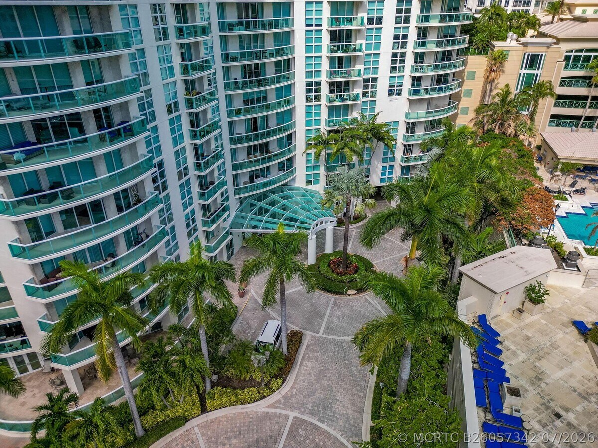 Photo - 347 N New River Dr E Unit 403