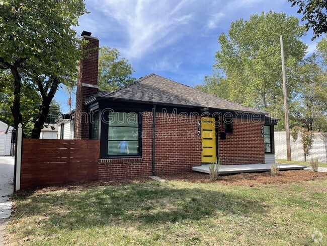 Building Photo - 517 S Belmont Ave Rental