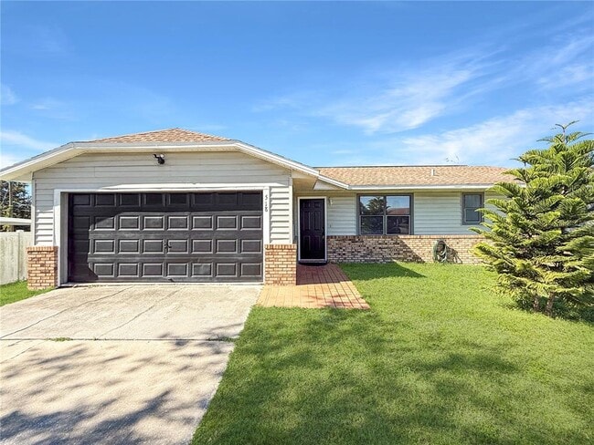 Building Photo - 518 Providence Blvd