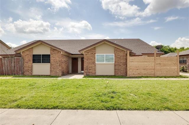 Building Photo - 716 E Pecan St Rental