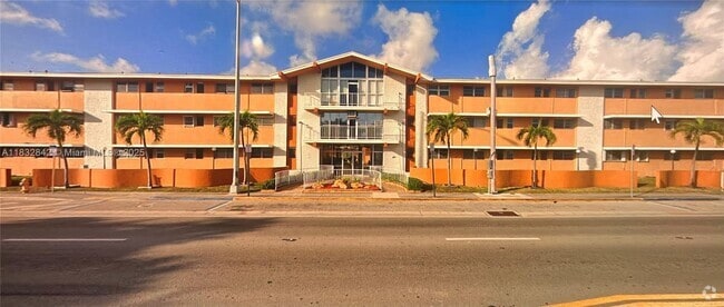 Building Photo - 3881 W Flagler St Unit 305 Rental