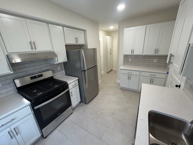 Building Photo - 3204 N Humboldt Blvd Unit 3204 Rental