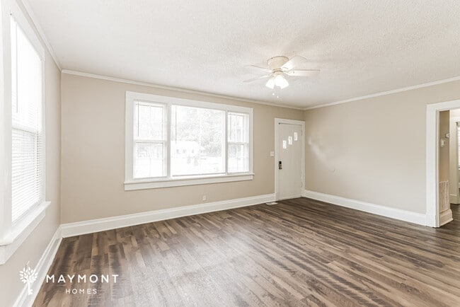 Photo - 2358 Forster St
