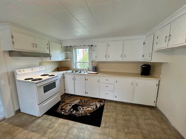 Photo - 61 Silver St Unidad B