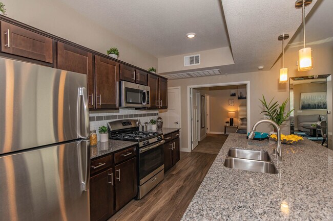 B3 1140 SQFT 2 Bed 2 Bath