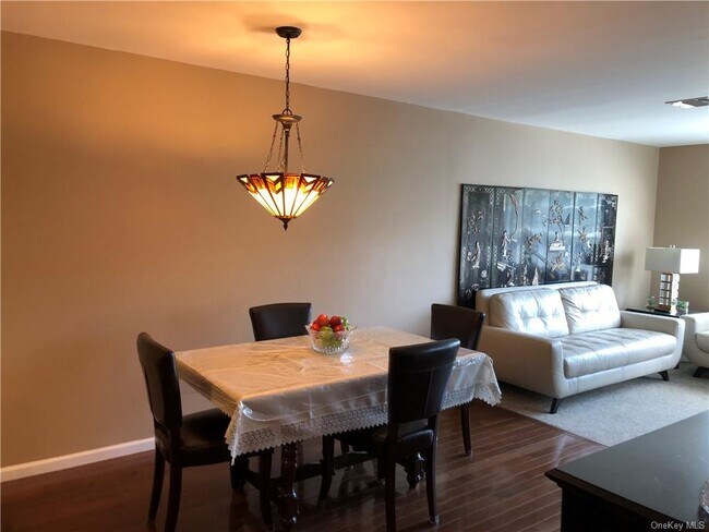 Photo - 804 Battalion Dr