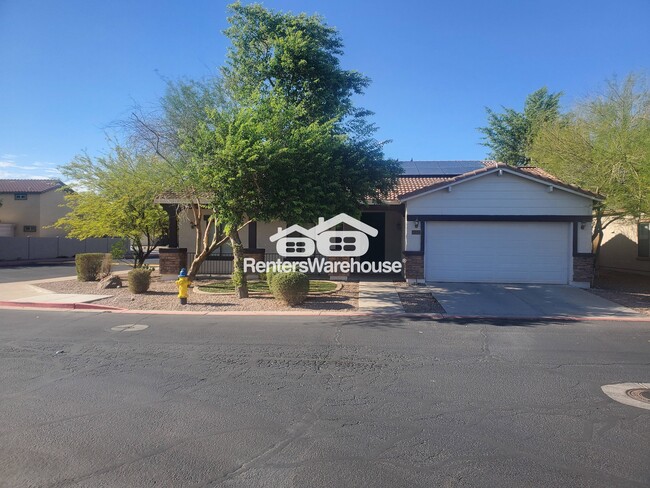 Building Photo - 2256 E Pima Ave Rental