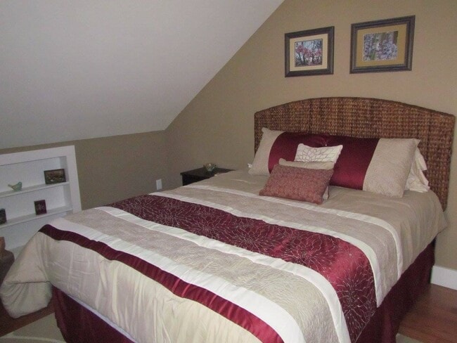 Photo - 14 Constitution Ct