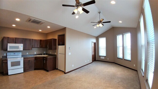 Photo - eld105 Unit Apt 03