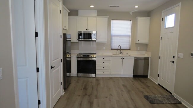 Photo - Modern 1 Bedroom Apartment in Desirable San Luis Ranch Homes- All Utilities Included