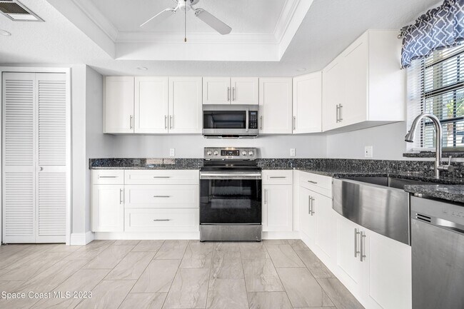 Photo - 1080 Park Ridge Pl