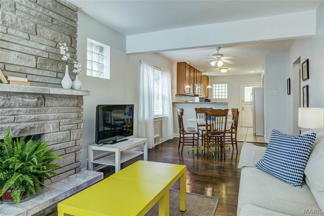 Photo - 1437 Collins Ave