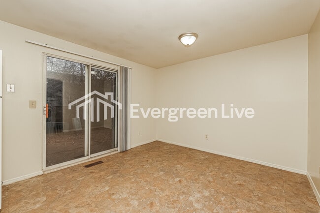 Photo - 8287 Mt Carmel St