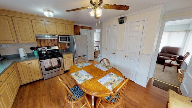 49 Cornell Dr