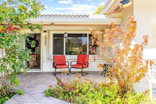 Building Photo - 2925 Coral Shores Dr