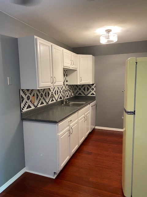 Kitchen - 451 Golden Cir Unit 201