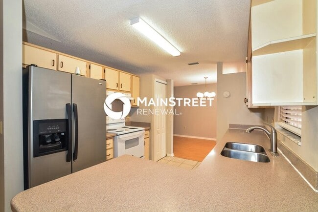 Photo - 3 Bedroom Pet-Friendly Home in Cocoa, FL with Main Street Renewal