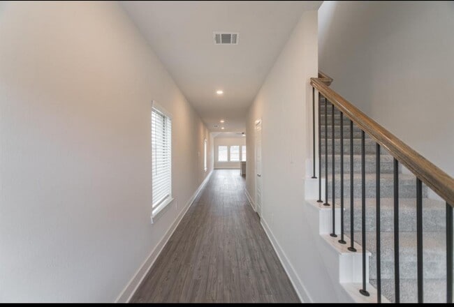 Building Photo - 10526 Preserve Wy Rental